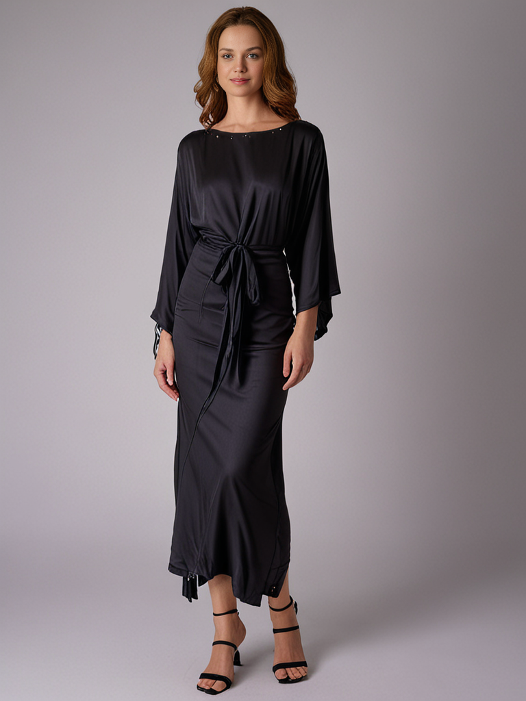 Rose Kaftan – Timeless in Black - Image 4